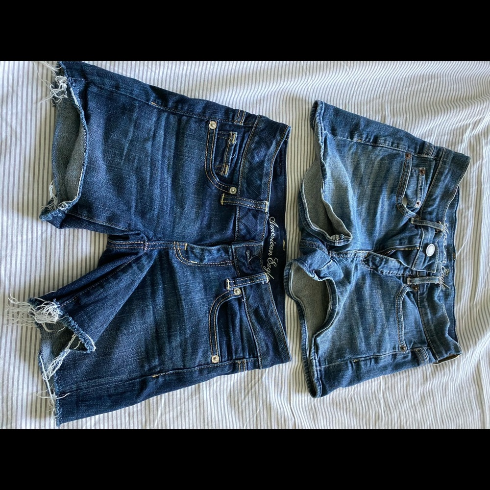 2 pairs of american eagle shorts